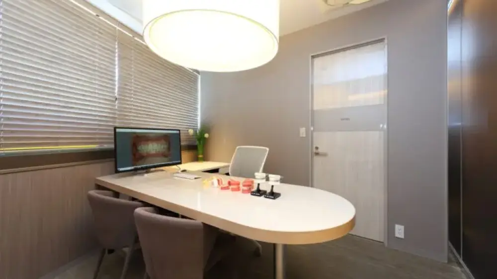 秋山矯正歯科 紹介の画像